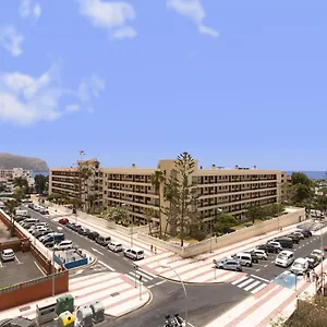  Apartment Homeforguest Atico Cecilia Con Vistas Al Mar En Cristianos Spain